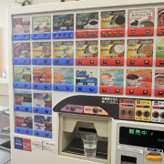 カラーなどのお待ちの時間のドリンクサービス
